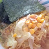 休みの日の昼に！即席味噌ラーメン